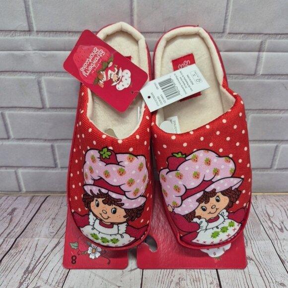 Strawberry Shortcake Shoes - Womens Strawberry Shortcake Slippers Size 8 - NWT - Textured Sole- Red - NEW